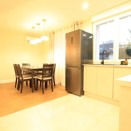 Luxe Neuf - Parking Rue Gratuit - 4mn A Pied Gare Rer B Arcueil - 10mn Paris Rerb - Ac - Climatisation - Netflix Inclus - From 1 To 6 Guests カシャン